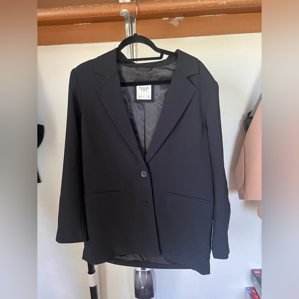 Abercrombie Women’s Blazer Size M. Black LIKE NEW